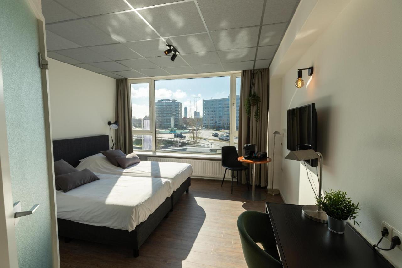 Eurohotel Leeuwarden Bagian luar foto